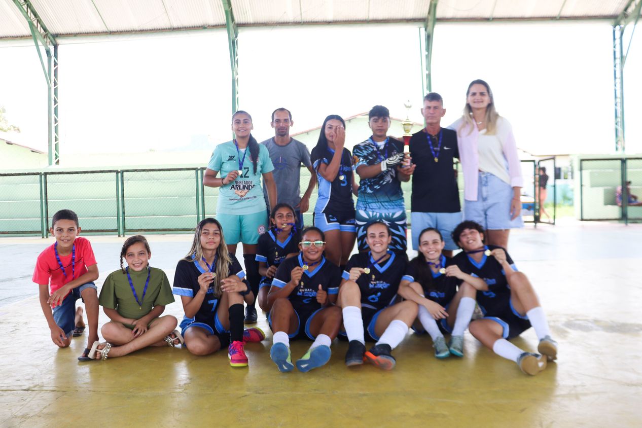 Copa SECEJ de futsal de base 2026 - Bar do Lorão recebendo a premiação de campeão.