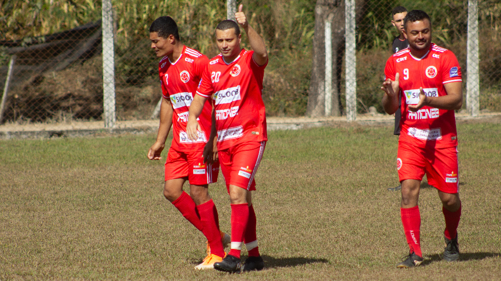 MEIRELES E CÓRREGO DO BARRO GARANTEM VAGA NA SEMIFINAL DO RURAL