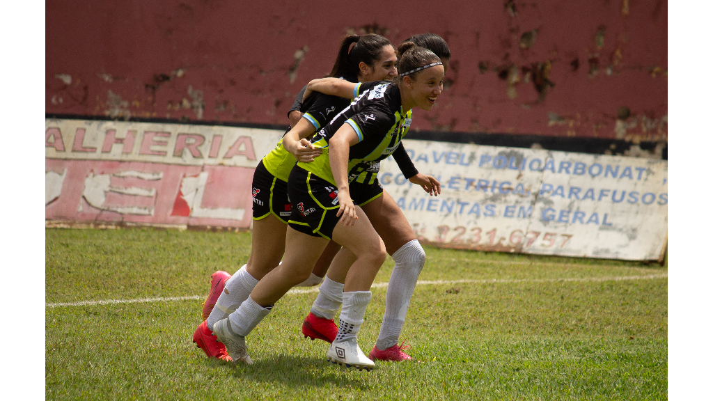 COM DIREITO A DUAS VIRADAS, CAMPEONATO SICOOB FEMININO COMEÇA EM GRANDE ESTILO