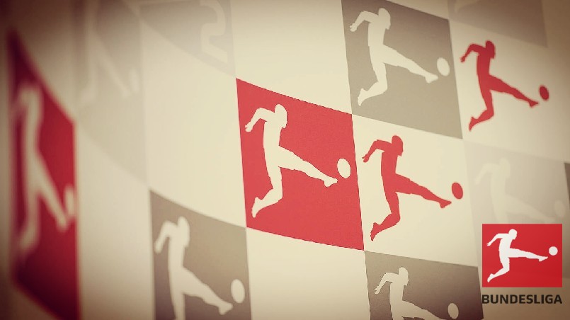 undefined - Neue Regelung für offene Spiele!!!!!! Sind die Offene Spiele bis zum Rückrundenstart (1.1.22) nicht gemacht gelten folgende Regeln- Die Teams der offenen Spiele dürfen die Neuzugänge nicht spielen lassen!!- Spieler die den Verein verlassen bleiben auch wie gewohnt dann weg- Beim nicht antritt durch zu wenige Spieler gehen die 3 Punkte an das Gegnerische Team (Hat das Gegnerische Team ebenfalls zu wenige Spieler bleibt.es ohne Wertung)- Wird trotzdem ein neuer Spieler oder ein Spieler der den Verein verlassen hat gesetzt  verliert man das Spiel automatisch 3:0 und es werden 3 Punkte abgezogen (Fliegen aus dem DFB Pokal)- Werden die Regeln aktiv gehen die bis zum 25 Spieltag