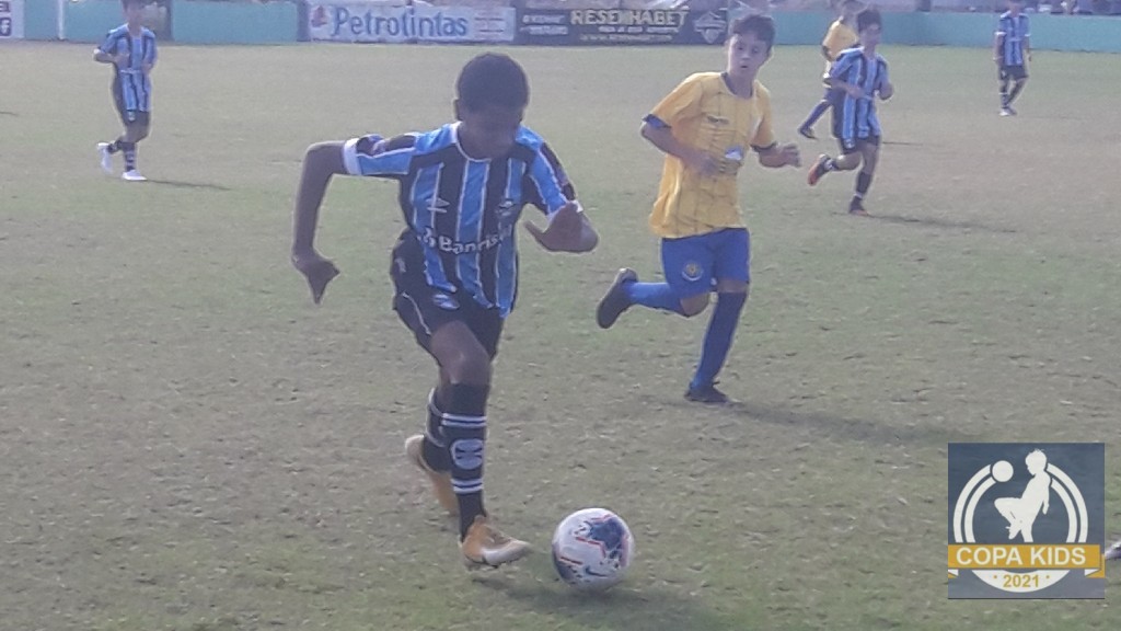undefined - Sub 12 do grêmio vence solvive por 3x1