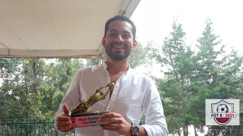 Fut-8 - MARCO NAVARRO, MEJOR PORTERO CAT. LIBRE