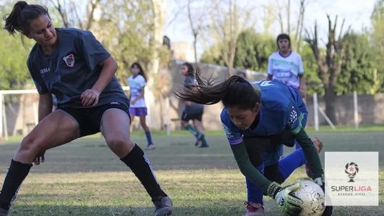 undefined - LA CENTRAL VS RIVER BENAVIDEZ 