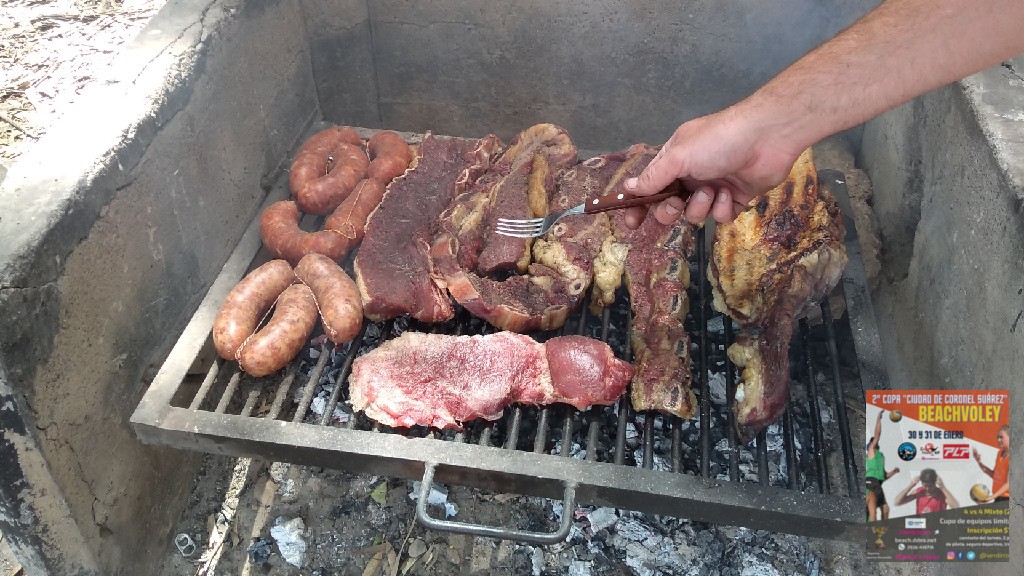 undefined - Equipos preparandose para la tarde del domingo