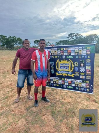 undefined - Pepeu do Acordeon ao lado do atleta Cleitinho 