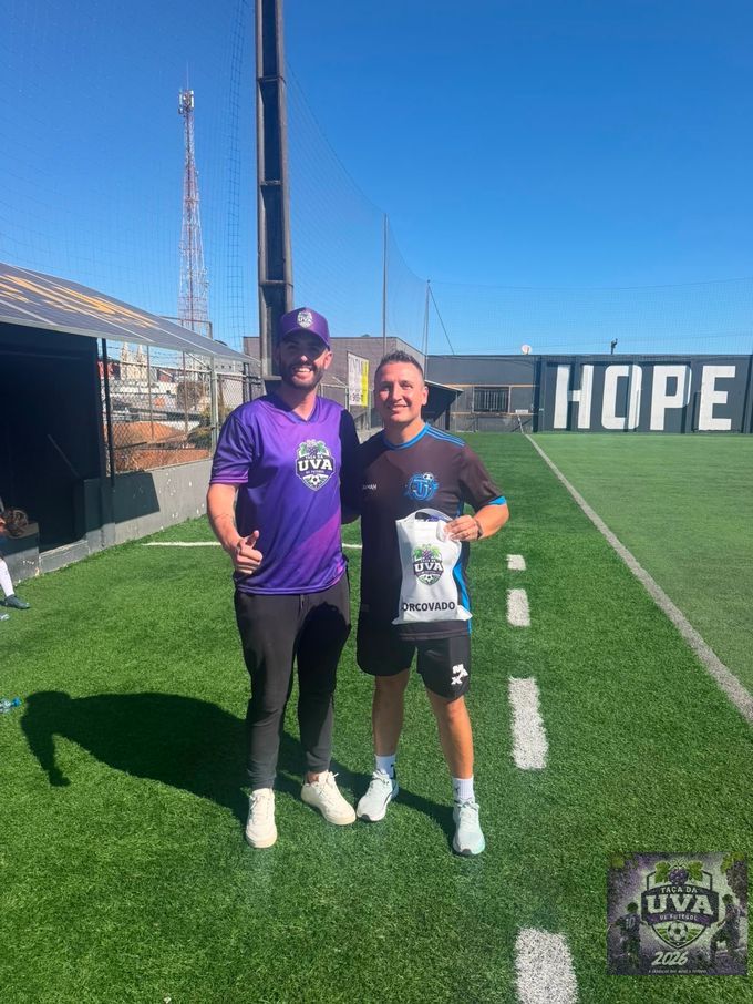 Taça da Uva de Futebol 2026 - Corcovado Base recebendo o kit Taça da Uva 2026