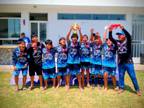 undefined - Campeón Llapanatic Sport Garcia