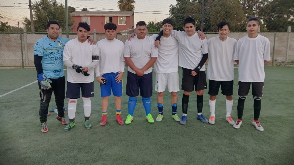 Liga Futbol 6 Complejo estación Belloto  - undefined