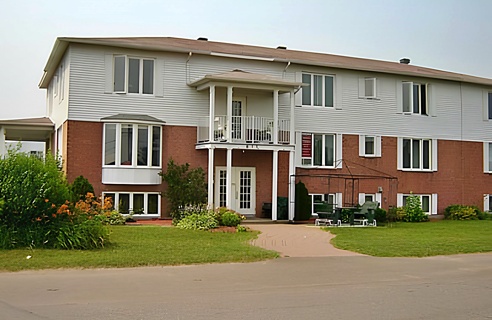 Résidence privée pour ainés à vendre à Shawinigan – 1 700 000 $ –  611, 207e Avenue, Shawinigan, QC G9T 3M2