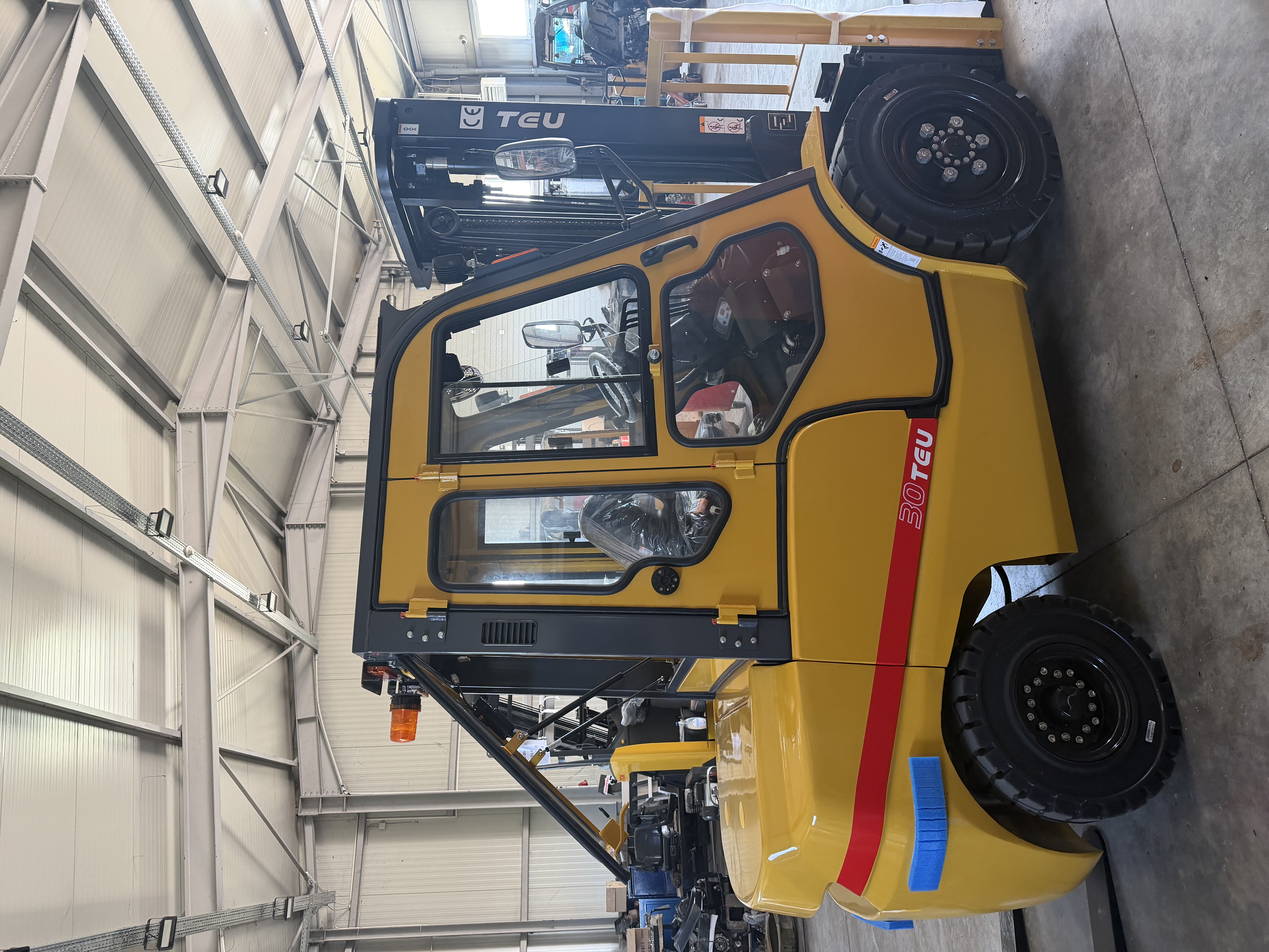 Stivuitor Diesel TEU FD30 - imagine 3