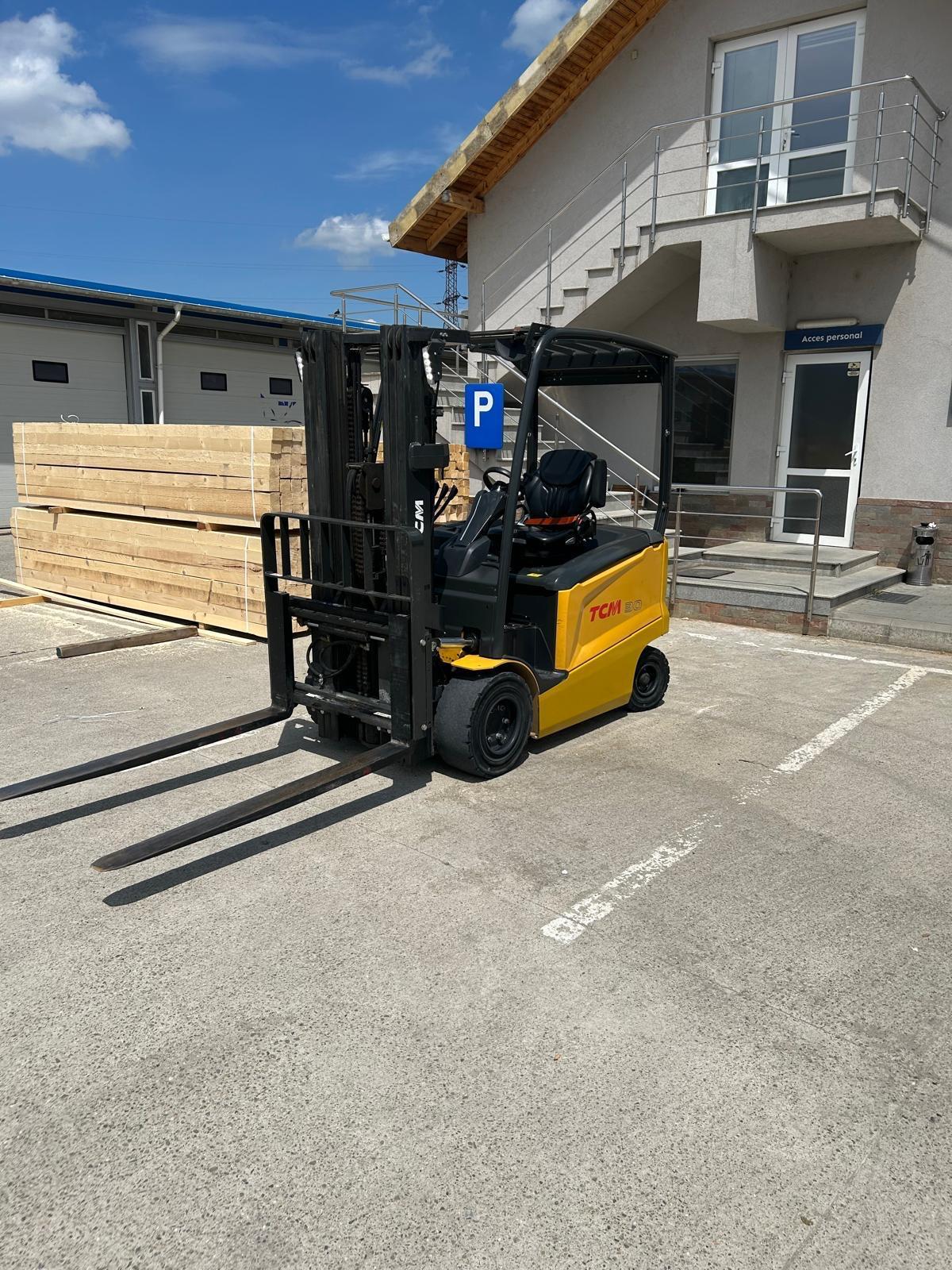 Stivuitor electric TCM FHB30 - imagine 2