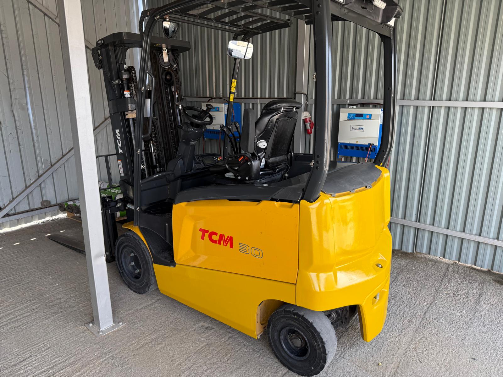 Stivuitor electric TCM FHB30