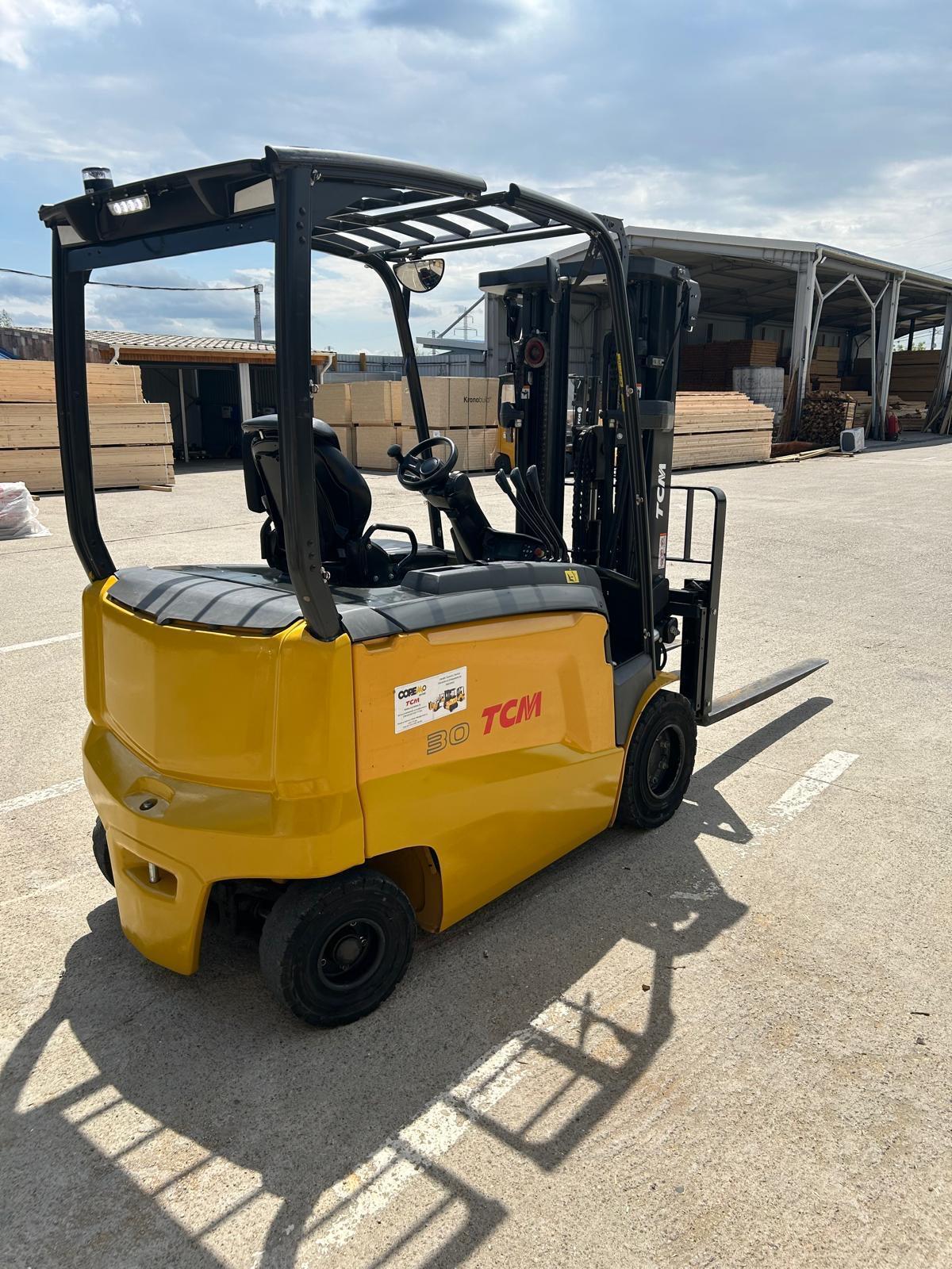 Stivuitor electric TCM FHB30 - imagine 3