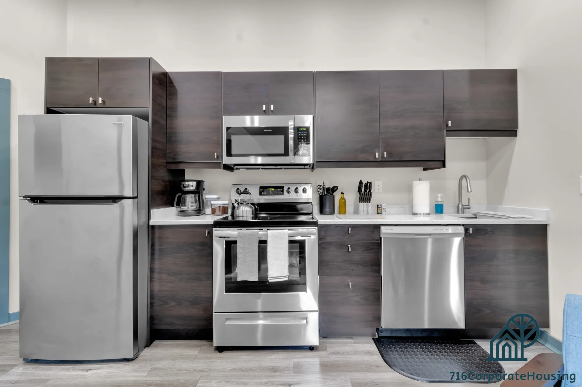 36 E Utica (3B), photo 4 of 16