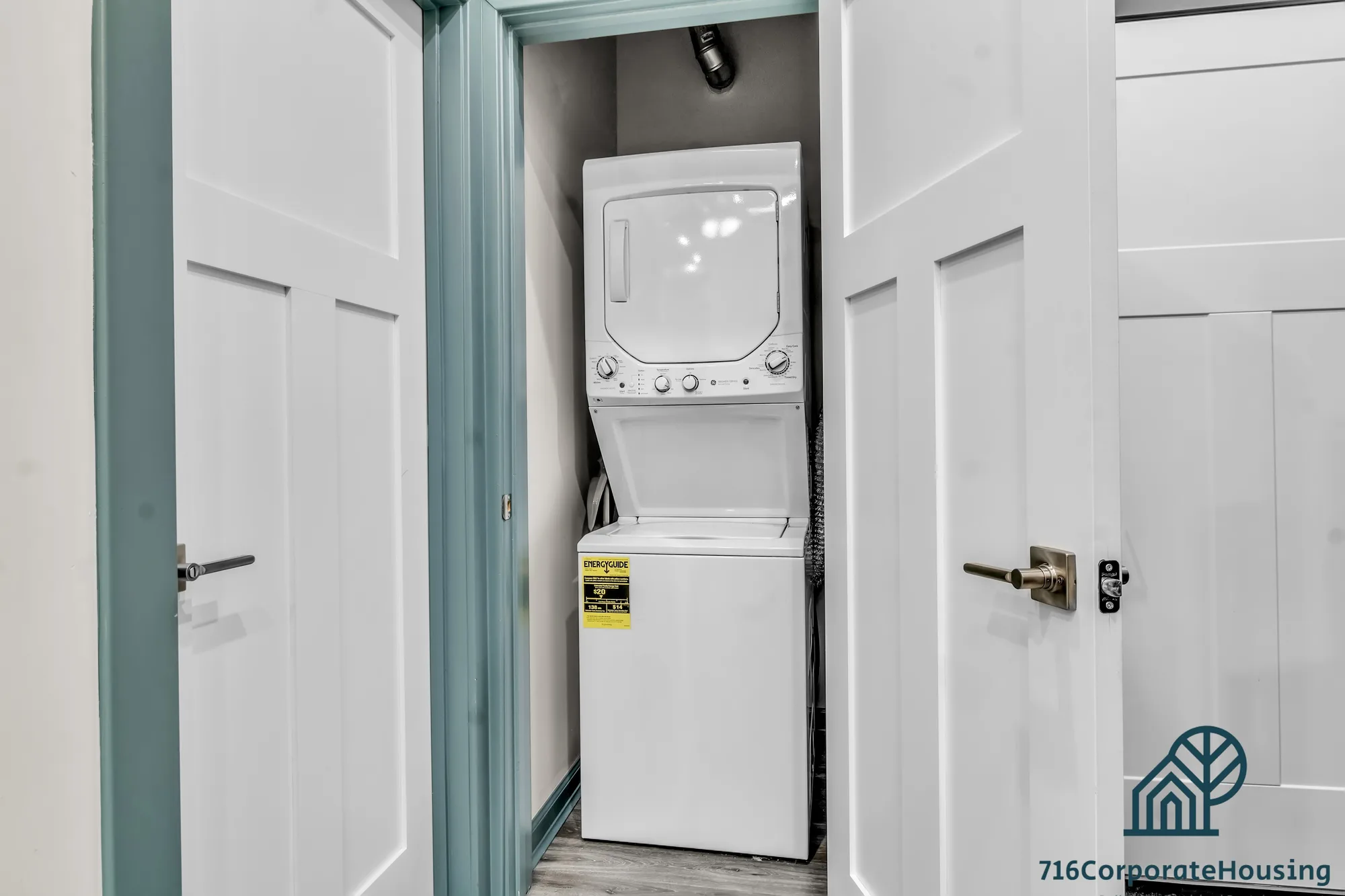 44 E Utica (3B), photo 12 of 26