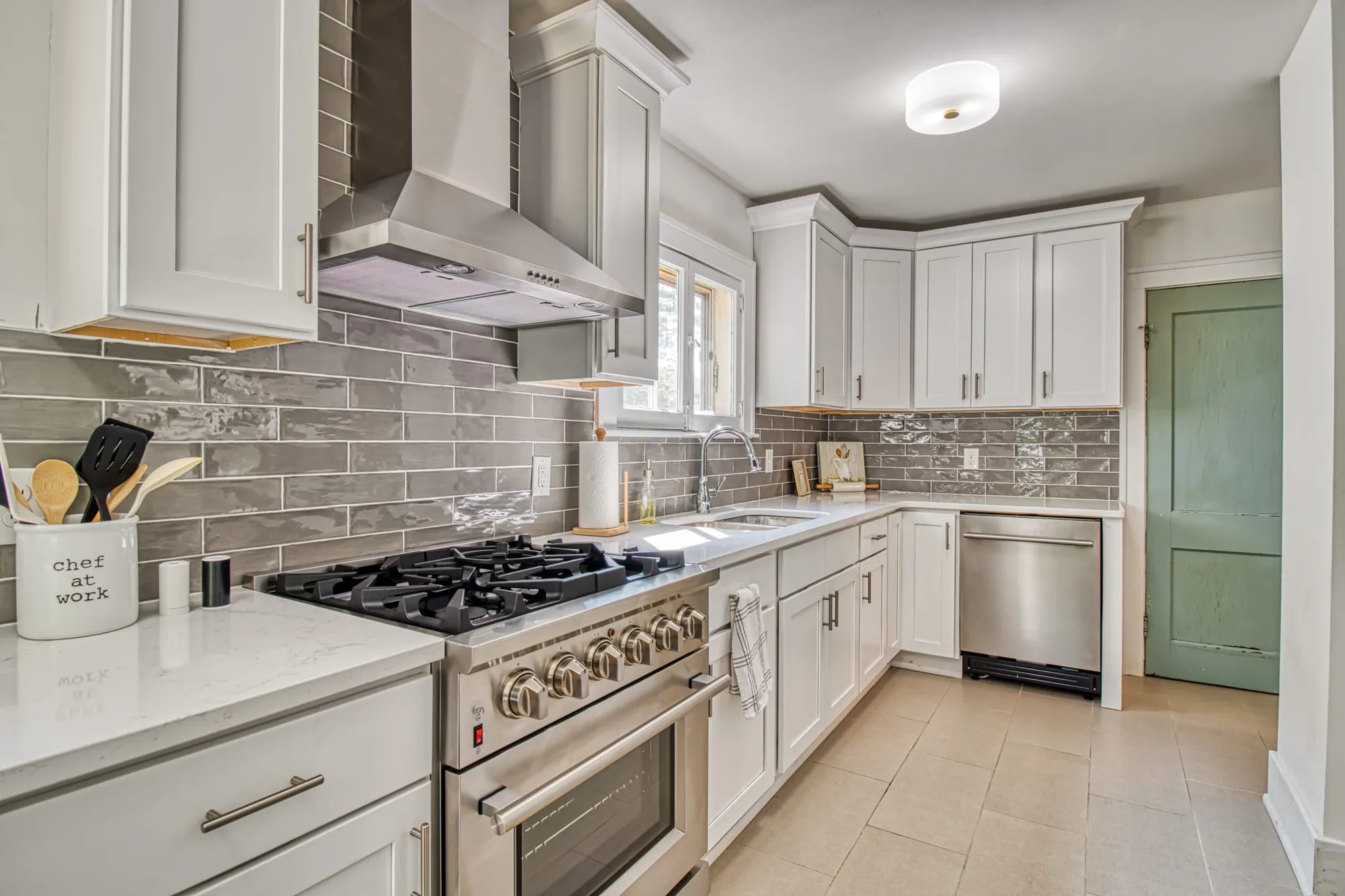 237 W Girard Blvd (Single family) in Buffalo, NY