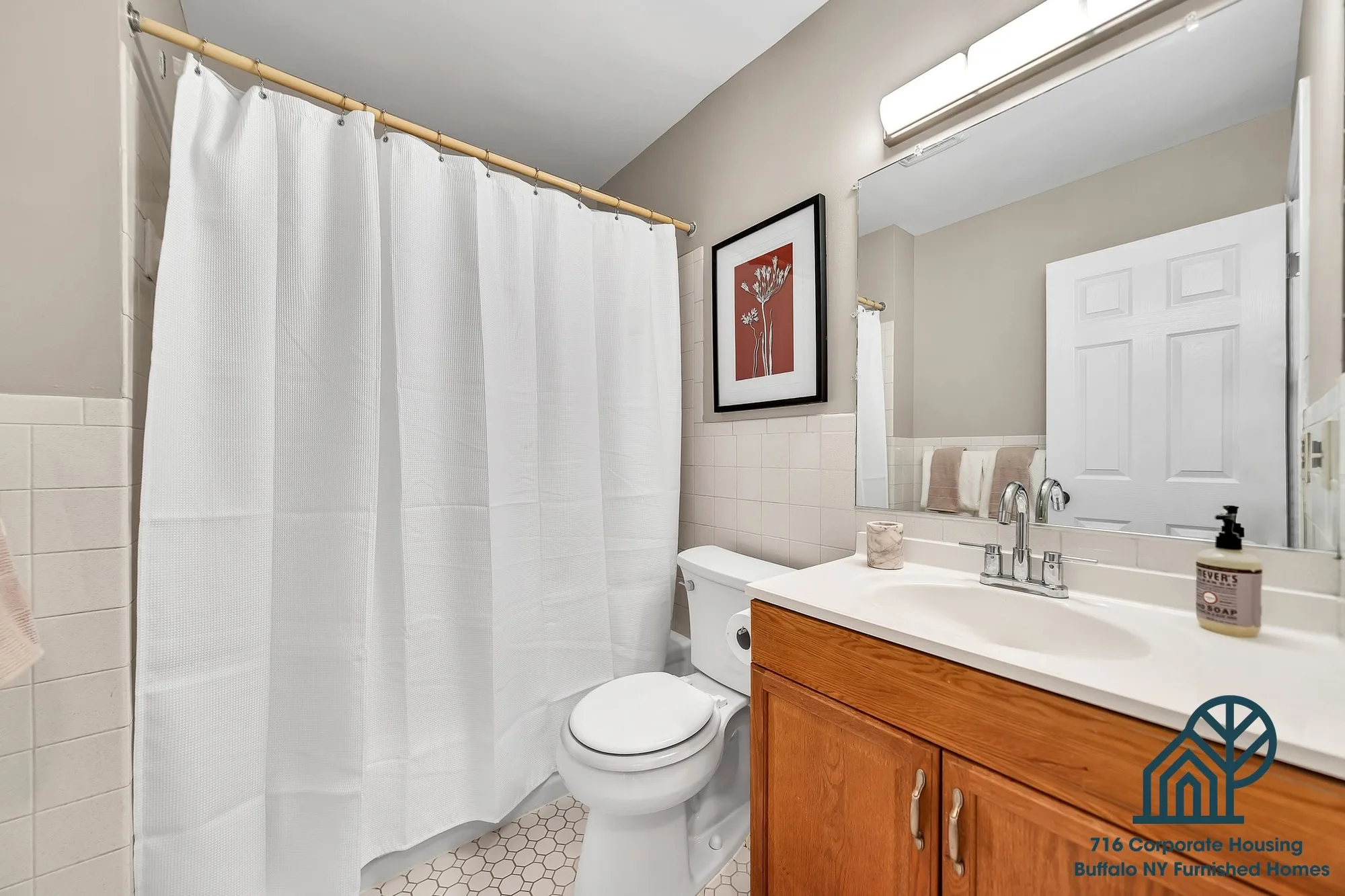2660 Elmwood Ave (Unit 6), photo 7 of 13