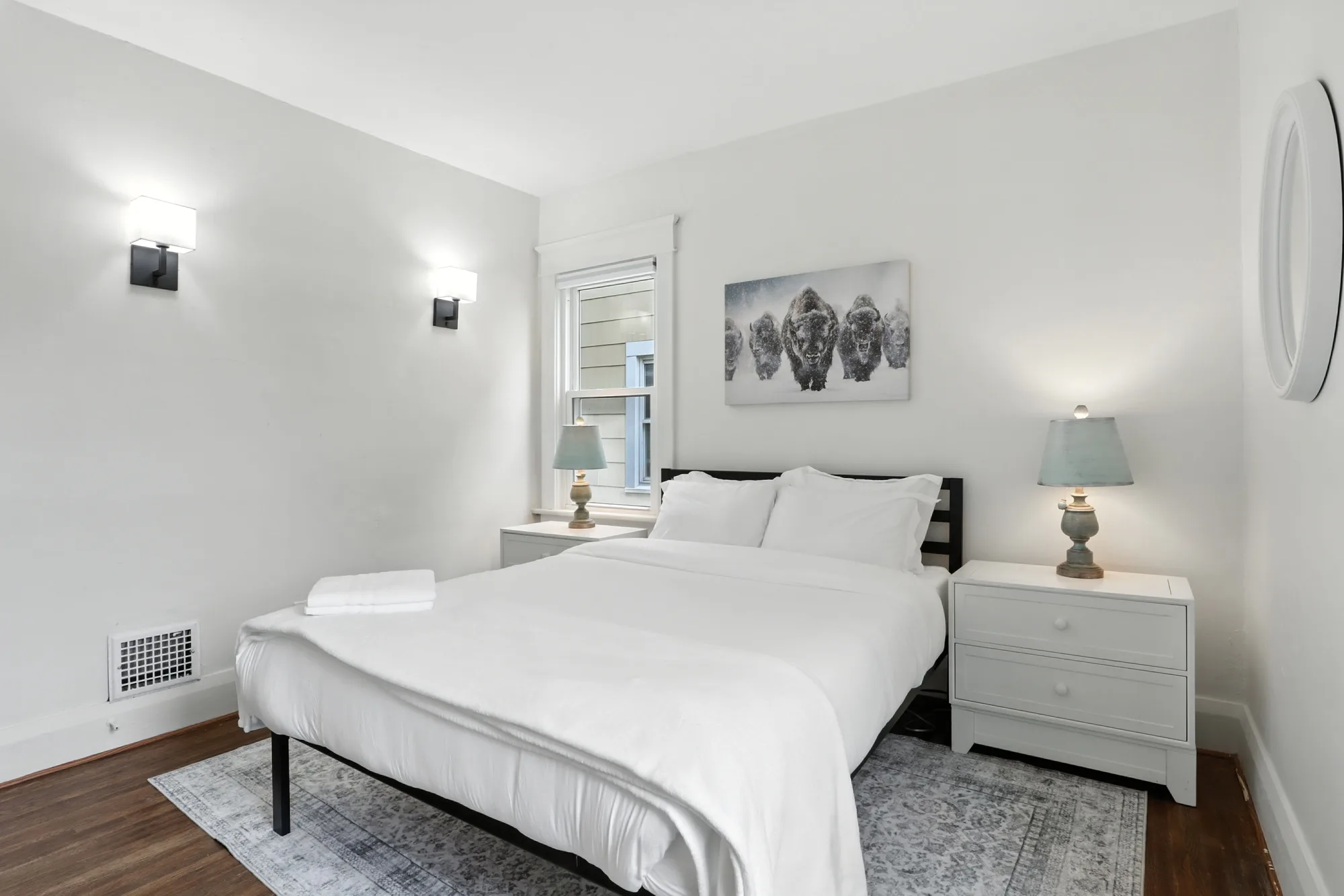 140 Commonwealth Ave, photo 4 of 18