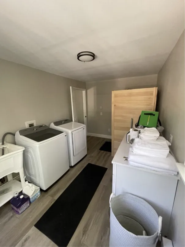 Williamsville 3 Bed 3 Bath House with Sauna, photo 3 of 11