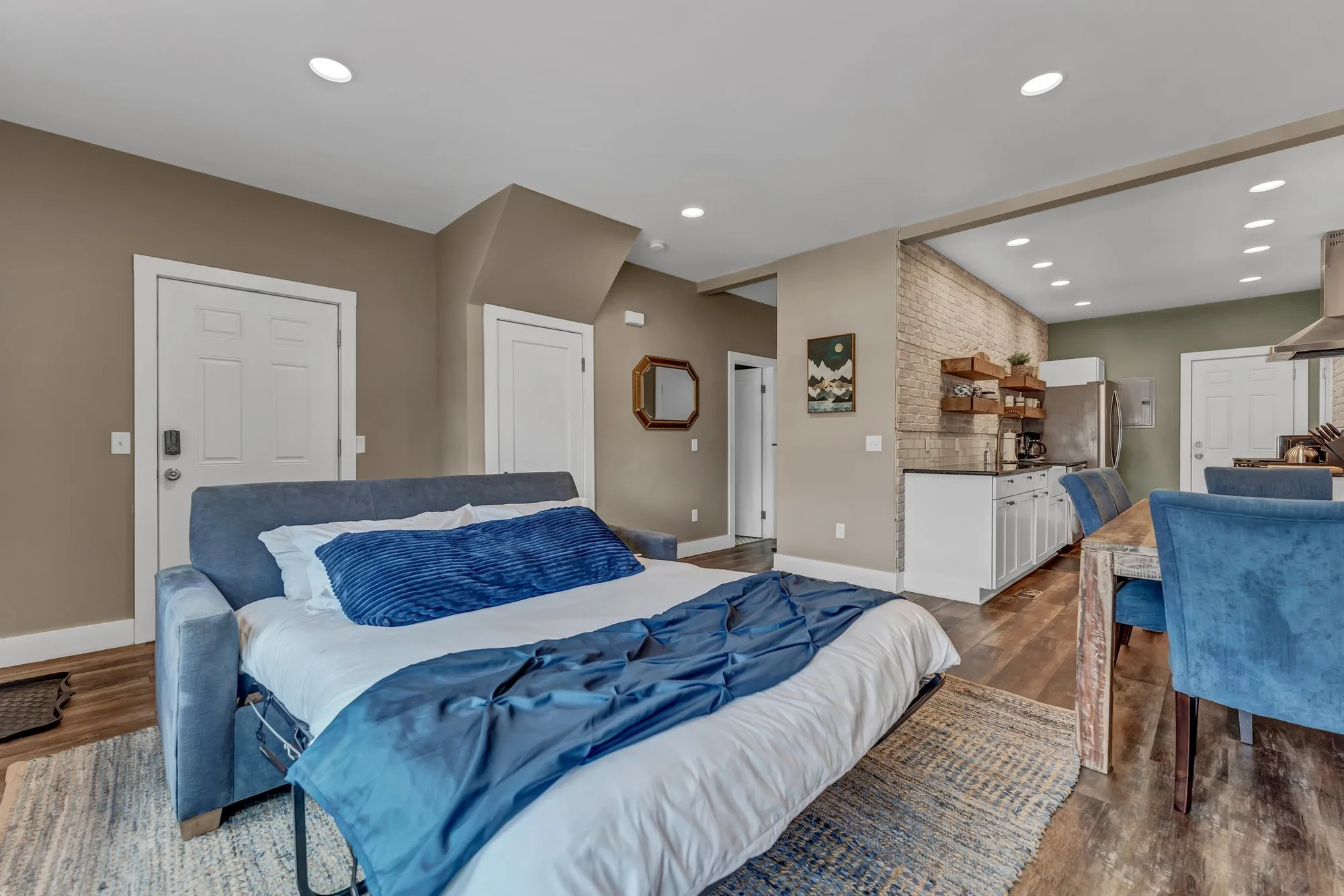 4865 Main St (Lower), photo 12 of 37