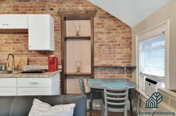 508 Prospect (Upper), photo 5 of 9
