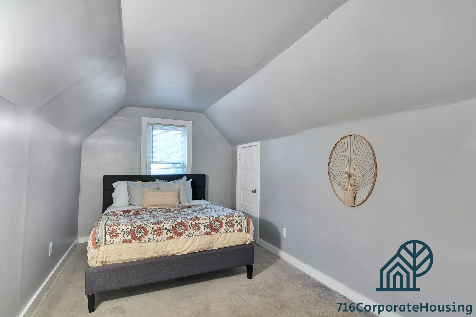 305 Bird Ave (Carriage House), photo 10 of 12