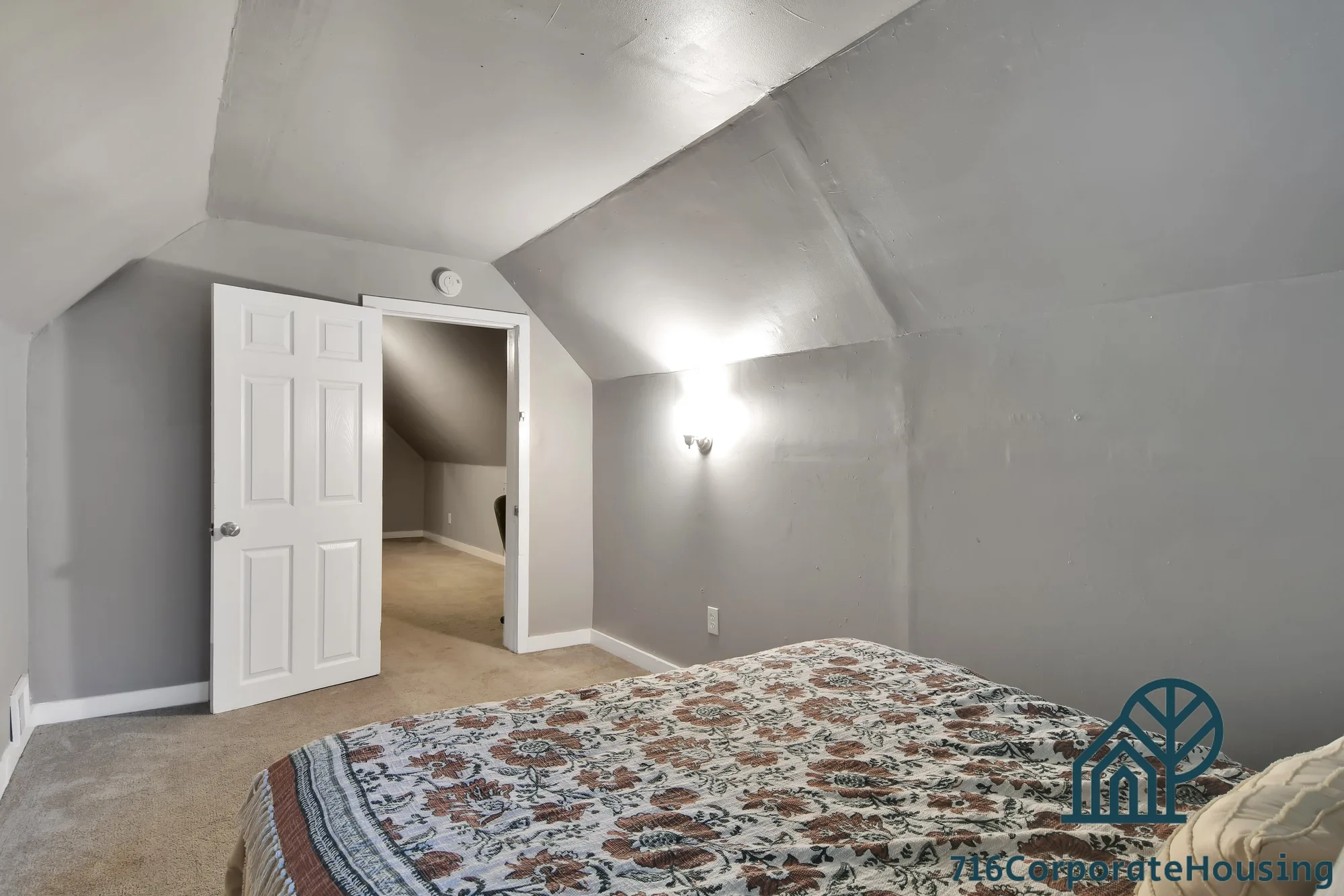 305 Bird Ave (Carriage House), photo 11 of 12