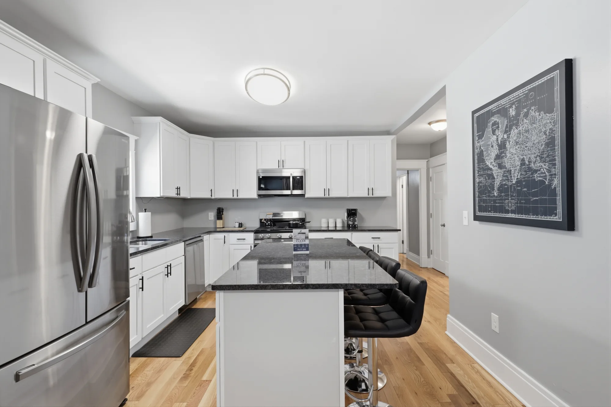 23 Norwalk Ave, photo 7 of 34