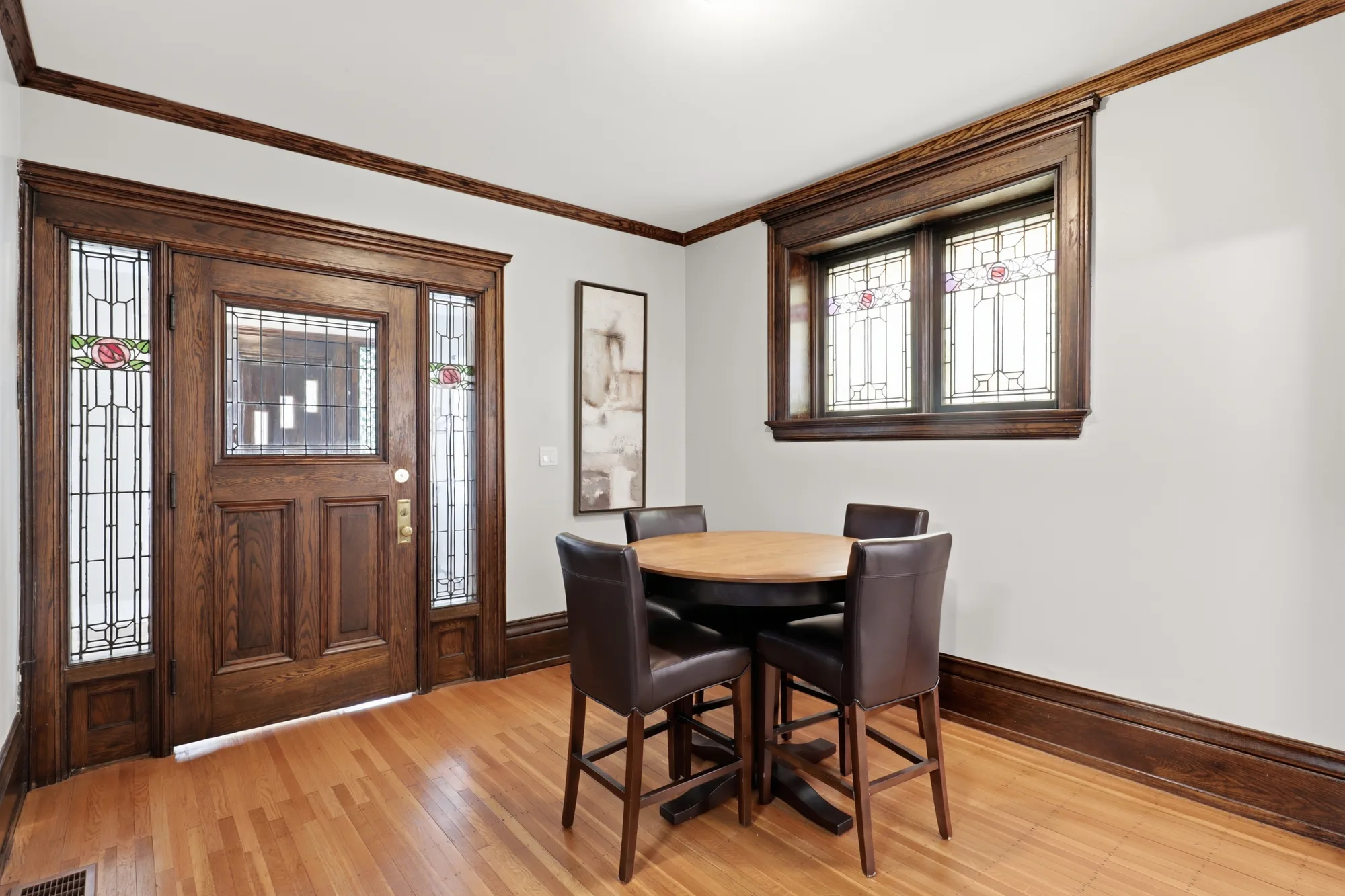 2238 Main St, photo 2 of 35