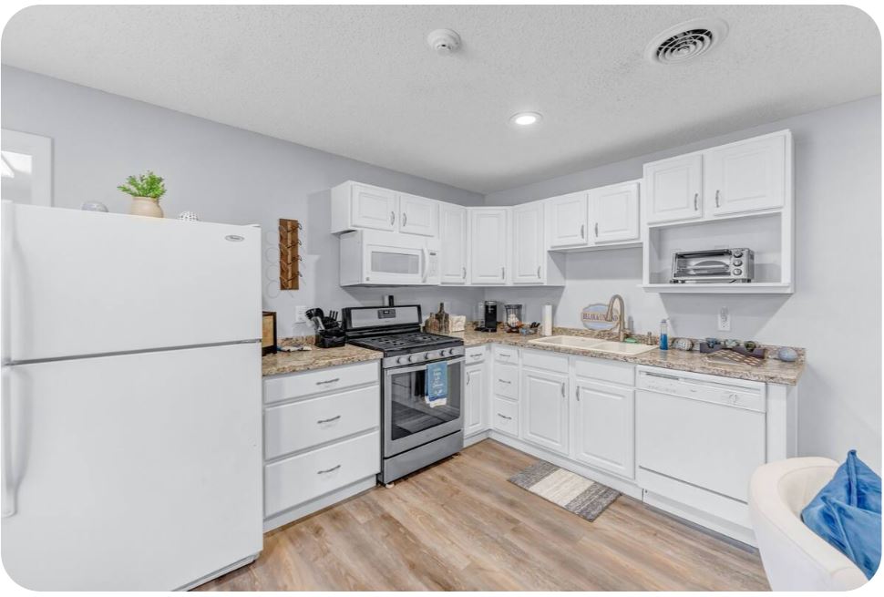 3786 Broadway St (Unit 3), photo 9 of 24