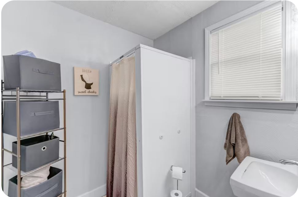 3786 Broadway St (Unit 5), photo 9 of 16
