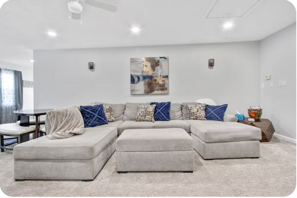 3786 Broadway St (Unit 4), photo 2 of 25