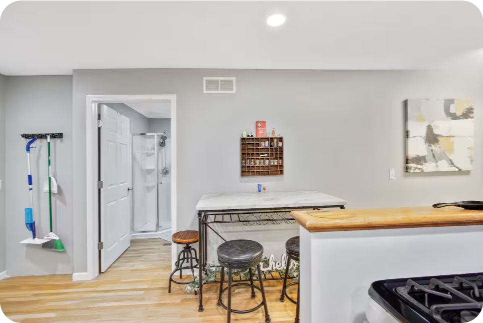 3786 Broadway St (Unit 4), photo 7 of 25