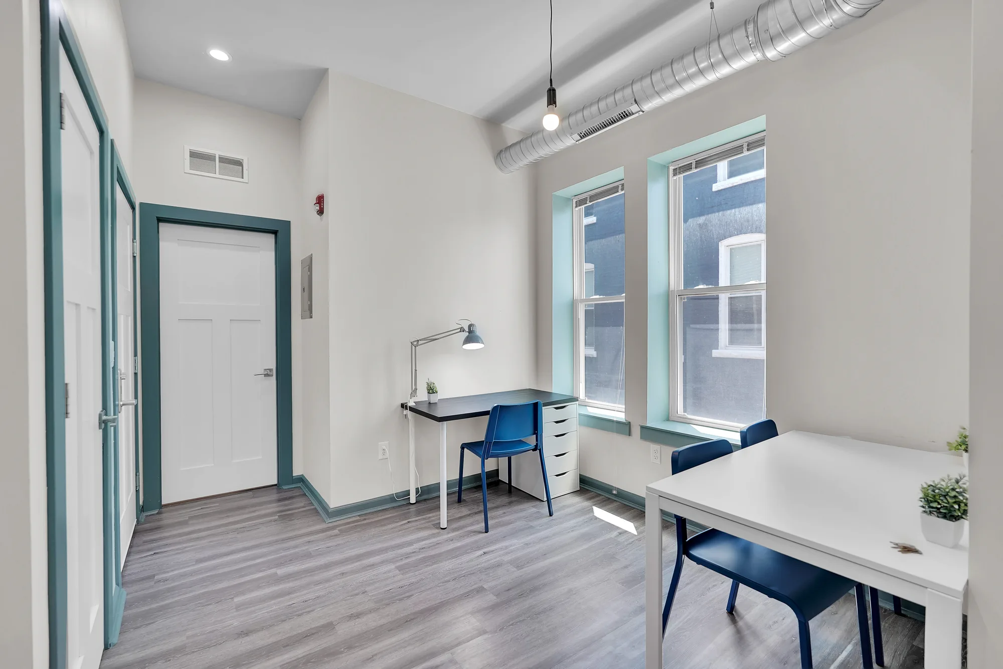 44 E Utica (1C), photo 3 of 47