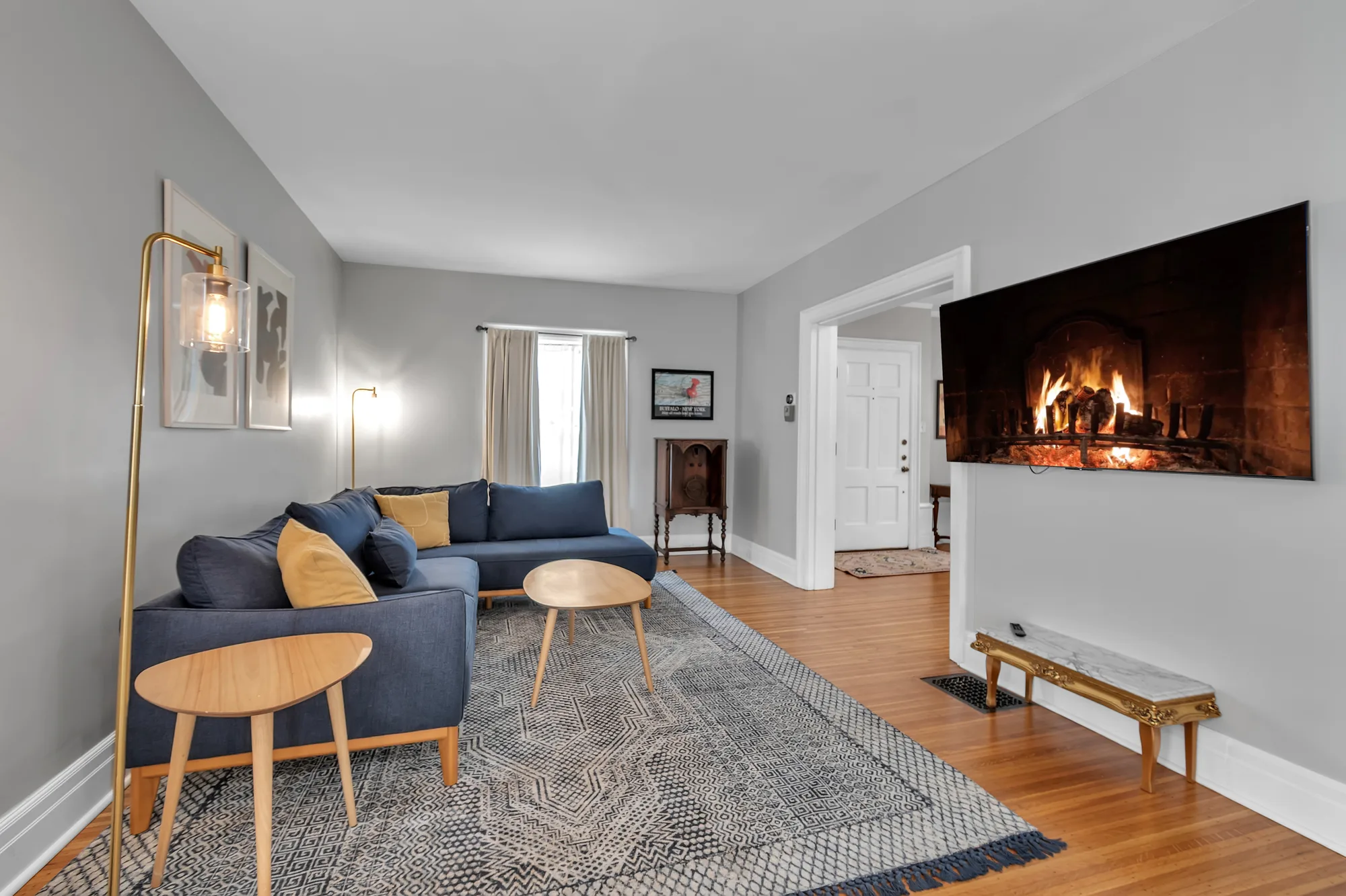 5 Beds Single-family house with a pool 214 Norwood in Buffalo, NY