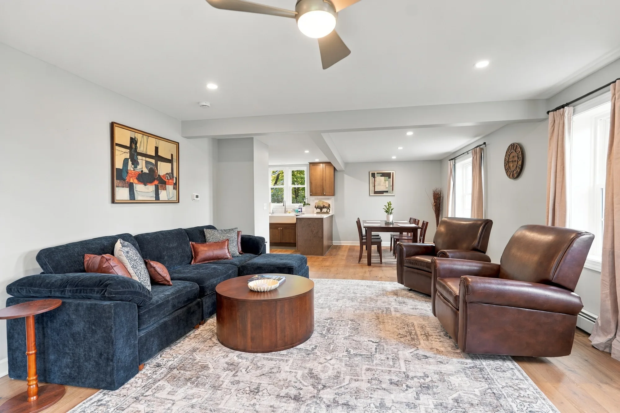 Single-family house 3 Bedroom 4 Beds 1 Bath, photo 8 of 25