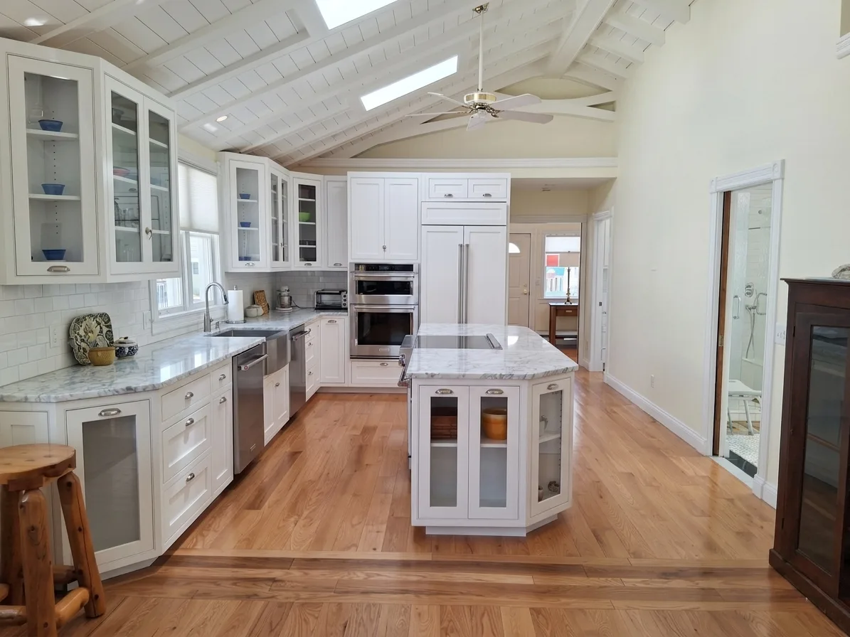 1062 Shady Lane Waterfront House 5 Bed 2.5 Bath in Irving, NY