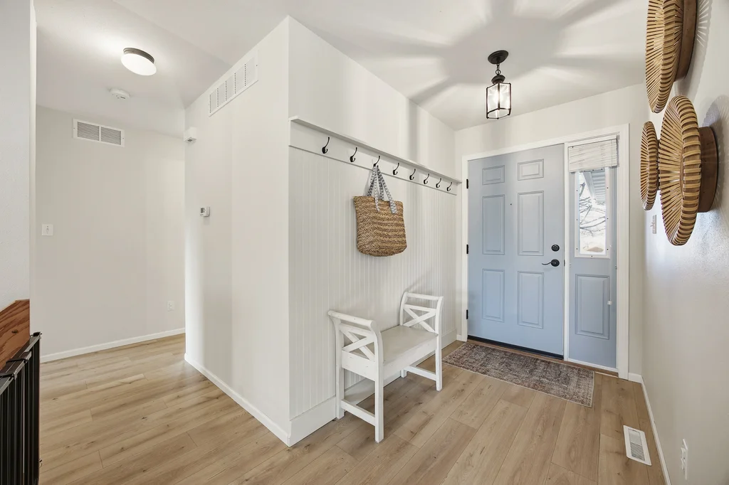 1485_Walker_Way (3 of 25)