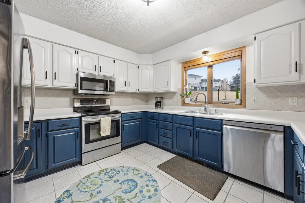 1131_Deerfield_Dr (9 of 35)