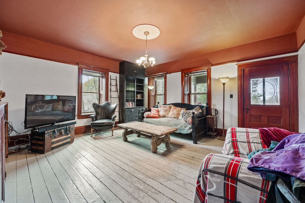 3009_Hoosier_Creek_Rd_NE-05