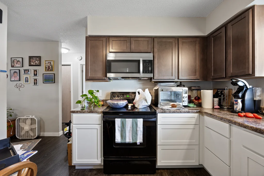 302_Maple_Ln (10 of 20)