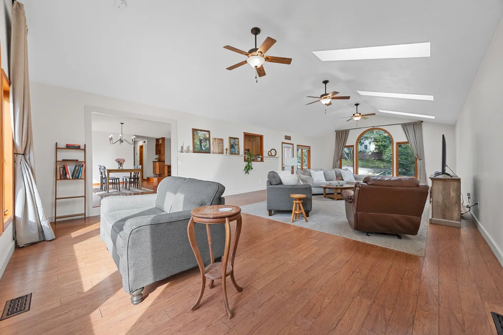 3411_Oak_Hill_Dr (9 of 53)