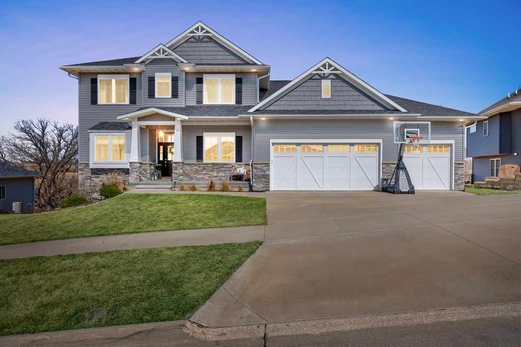 1340_Salm_Dr (1 of 58)