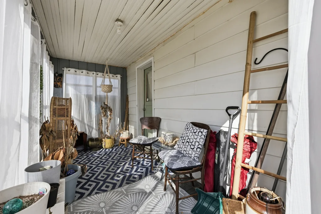 411_N_Spencer_St (3 of 25)