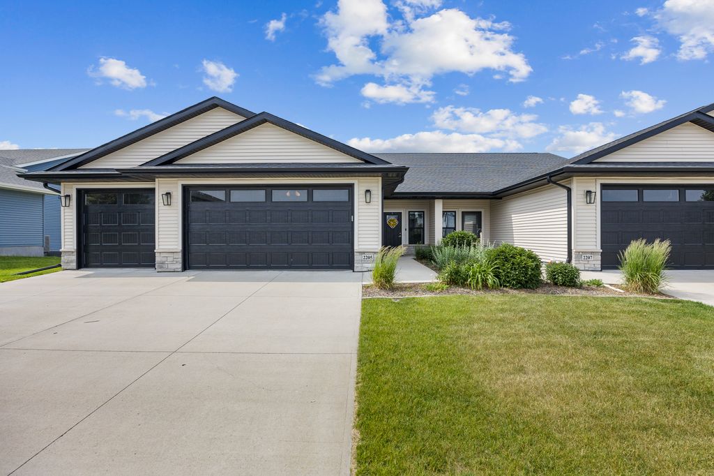 2205_Oak_Ter_Ave (1 of 35)