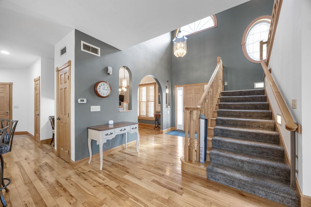 671_Barrington_Rd (4 of 46)