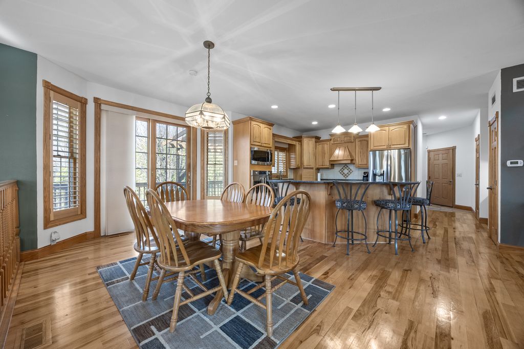 671_Barrington_Rd (9 of 46)
