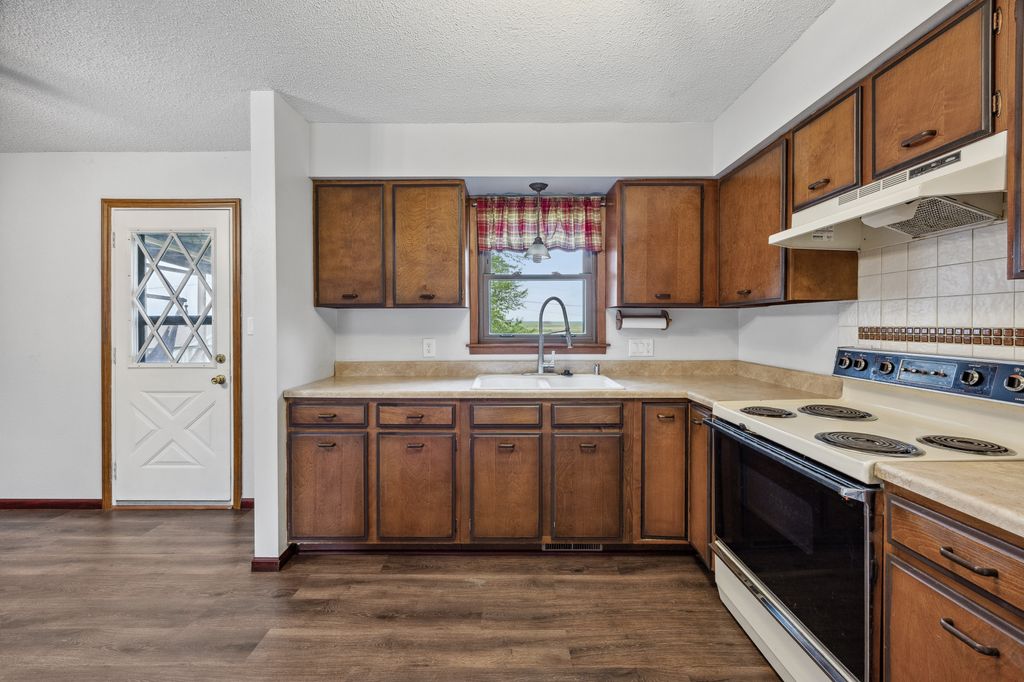 17_C_Ave (8 of 22)