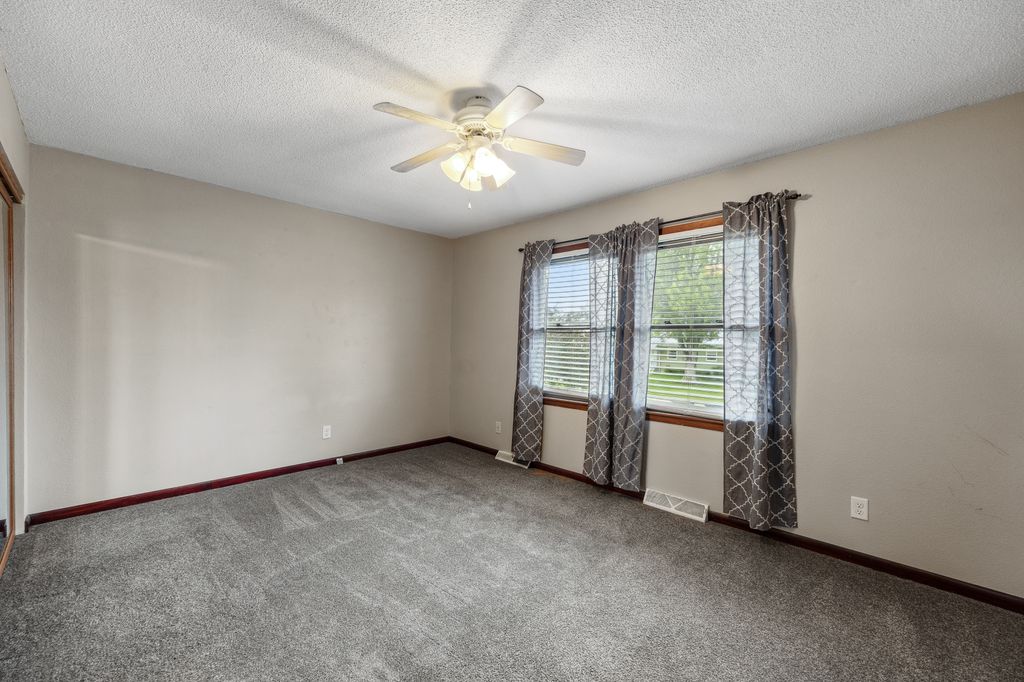 17_C_Ave (9 of 22)