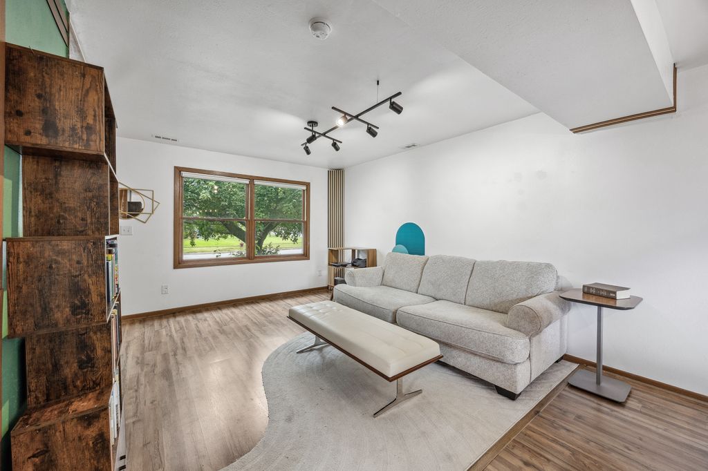 175_Prairie_Ridge_Ct (5 of 25)